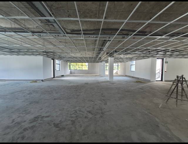 1,679M² OFFICE TO LET IN SANDTON CENTRAL